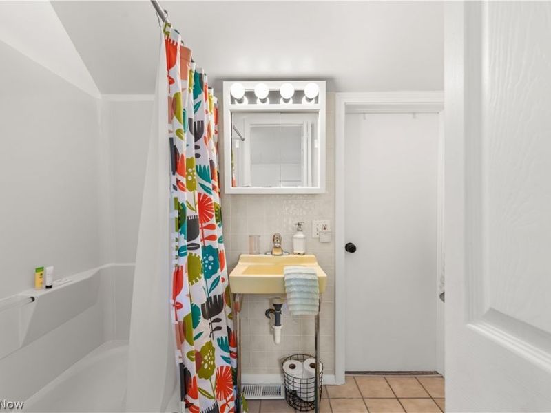 3175 Rocky River Drive, Cleveland, OH 44111 Photo 23