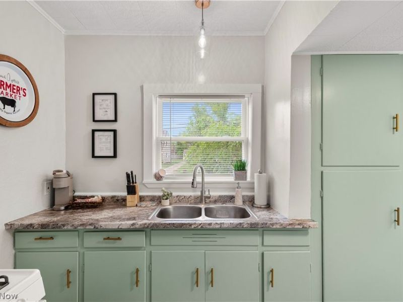3175 Rocky River Drive, Cleveland, OH 44111 Photo 35