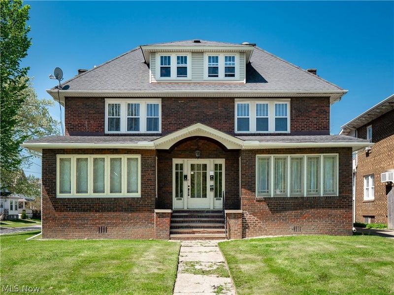 3254 West Boulevard, Cleveland, OH 44111 Photo 1