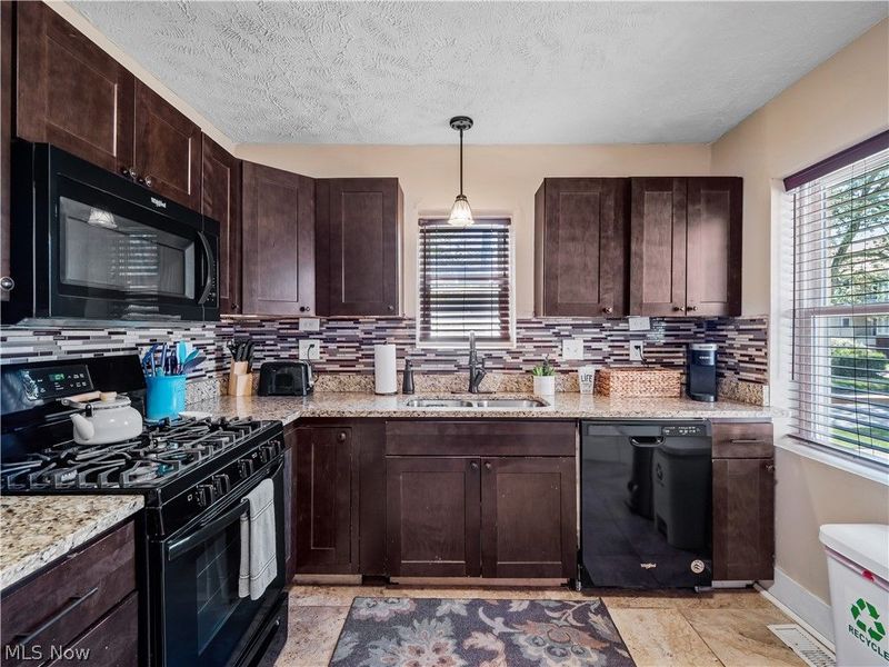 3254 West Boulevard, Cleveland, OH 44111 Photo 15