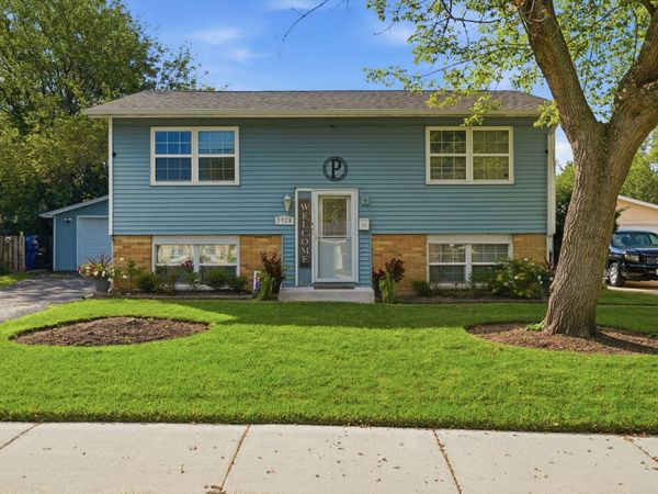3528 Rock Parkway, Waukegan, IL 60087