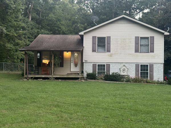 132 Petalbrook Ln, Livingston, TN 38570