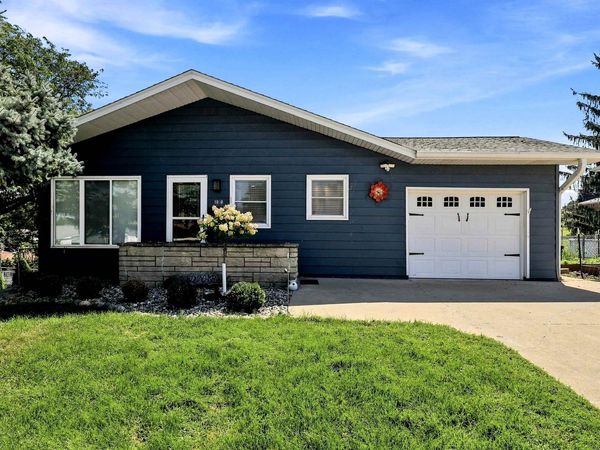 2230 Evergreen Drive, Dubuque, IA 52001