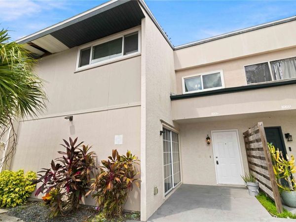 1006 LONGFELLOW COURT , SARASOTA, FL 34243