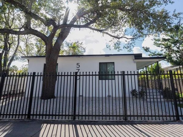 570 NE 69th St , Unit 5, Miami, FL 33138