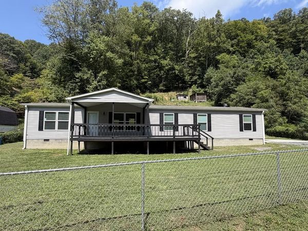 85 Nelson Branch Rd, HANOVER, WV 24839