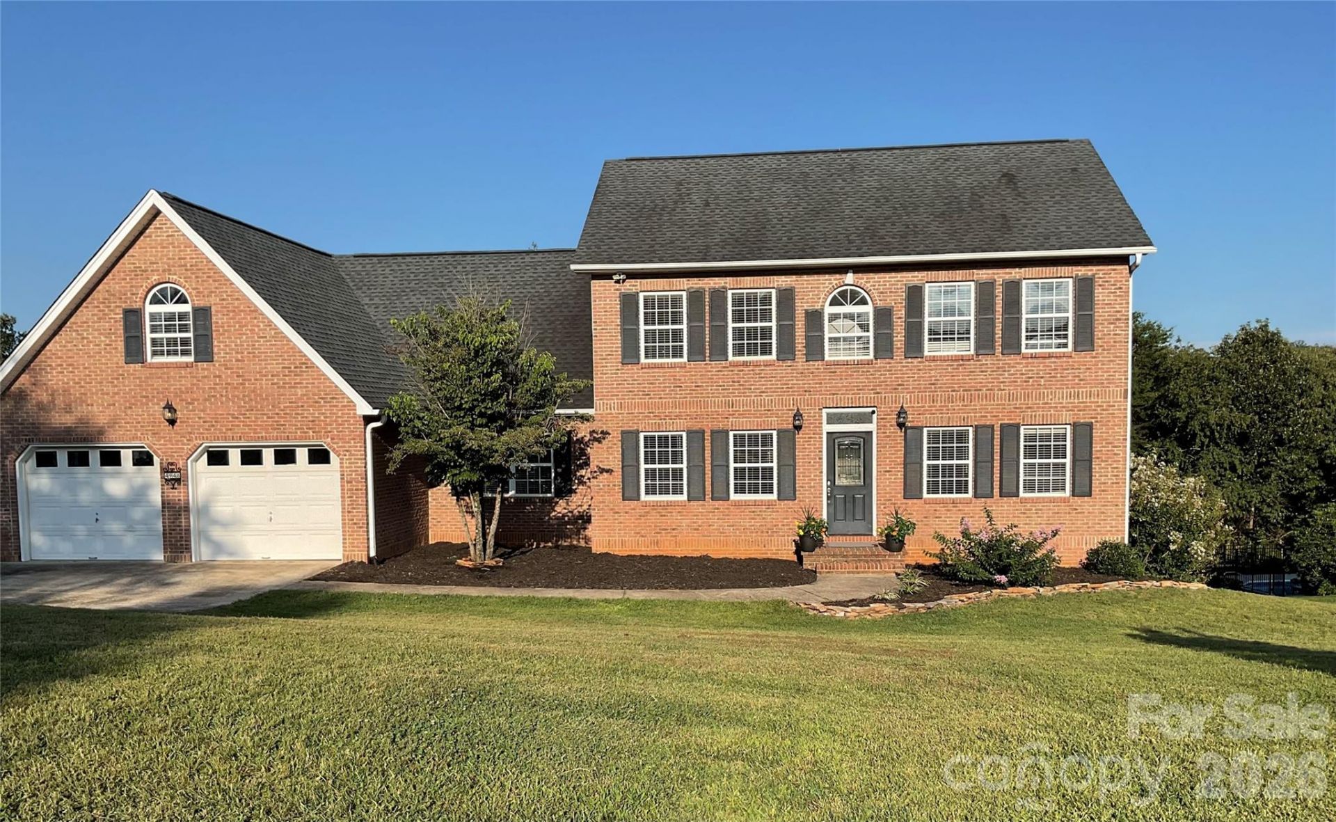 4948 Betty Drive Ne, Hickory, NC 28601 Main Photo