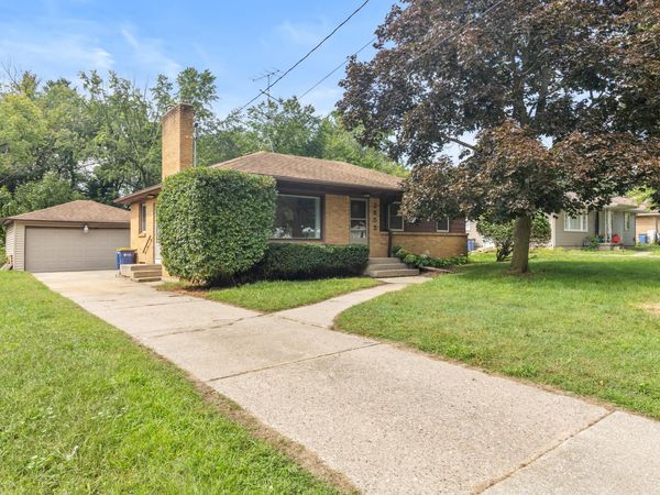 2855 Gerald Avenue NE, Grand Rapids, MI 49505