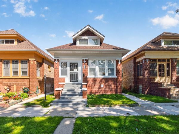 7715 S Eberhart Avenue , Chicago, IL 60619
