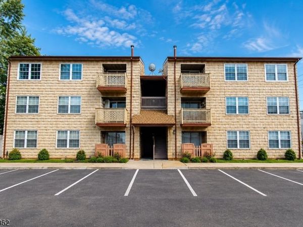 58 S 2nd St, Elizabeth, NJ 07206