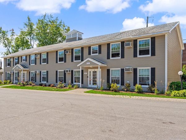 89 Winnacunnet Road, Unit 8, Hampton, NH 03842