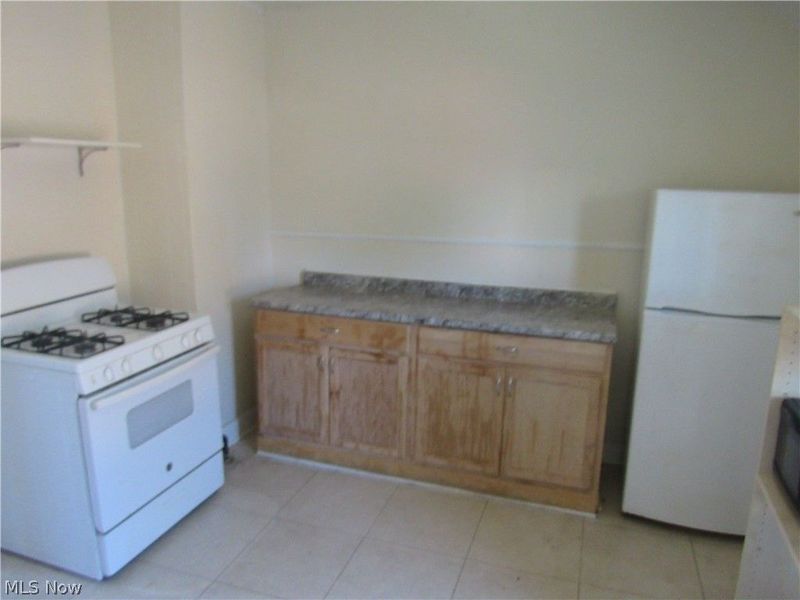 20390 Westport Avenue, Euclid, OH 44123 Photo 7