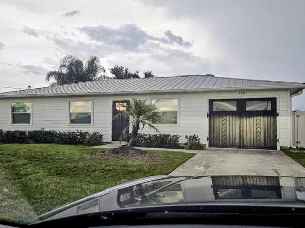 528 SW RYAN Avenue, Port St. Lucie, FL 34953