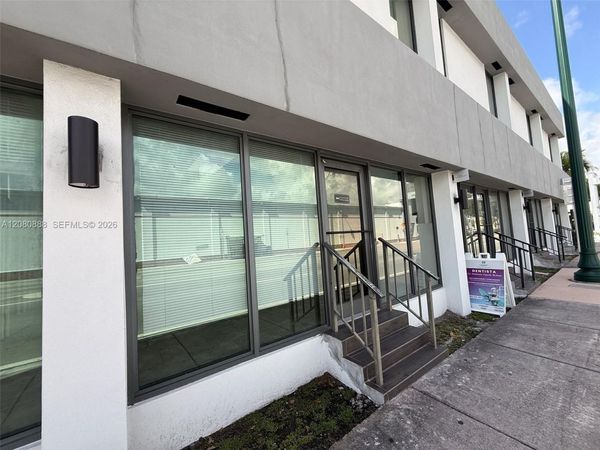 801 Monterey St , Unit 103, Coral Gables, FL 33134