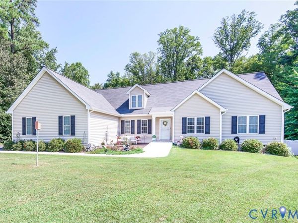 8266 Oakfield Lane , Mechanicsville, VA 23116