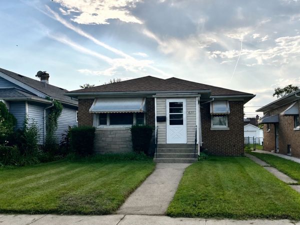 492 Price Avenue , Calumet City, IL 60409