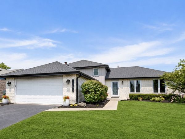 11672 Glenview Drive , Orland Park, IL 60467