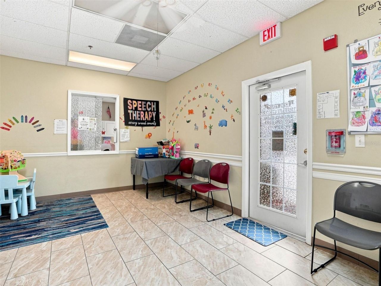 224 Mariner Boulevard , Spring Hill, FL 34609 Photo