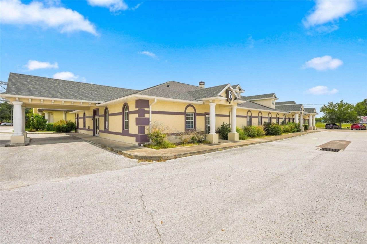 224 Mariner Boulevard , Spring Hill, FL 34609 Photo