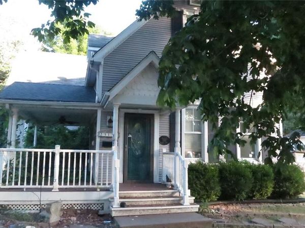 2315 Brown Street, Alton, IL 62002