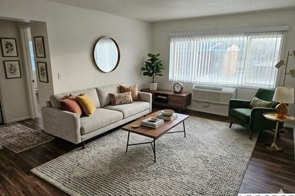 840 N 44 Street, Omaha, NE 68131
