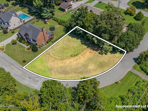 7304 Country Meadow Drive, Knoxville, TN 37918