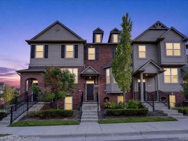 330 Glenhurst Boulevard, Rochester Hills, Mi 48307
