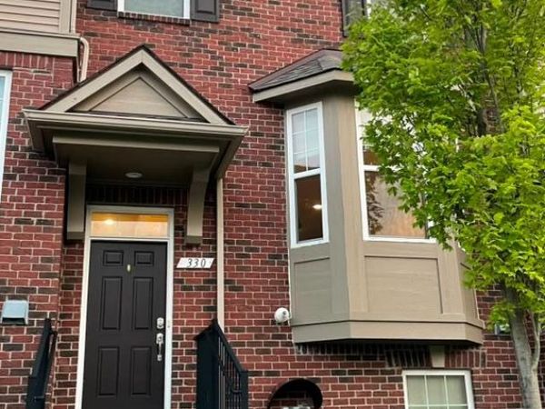 330 Glenhurst Boulevard, Rochester Hills, Mi 48307