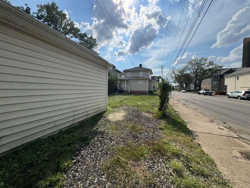 176 S Brehl Avenue, Columbus, OH 43222 Photo 3