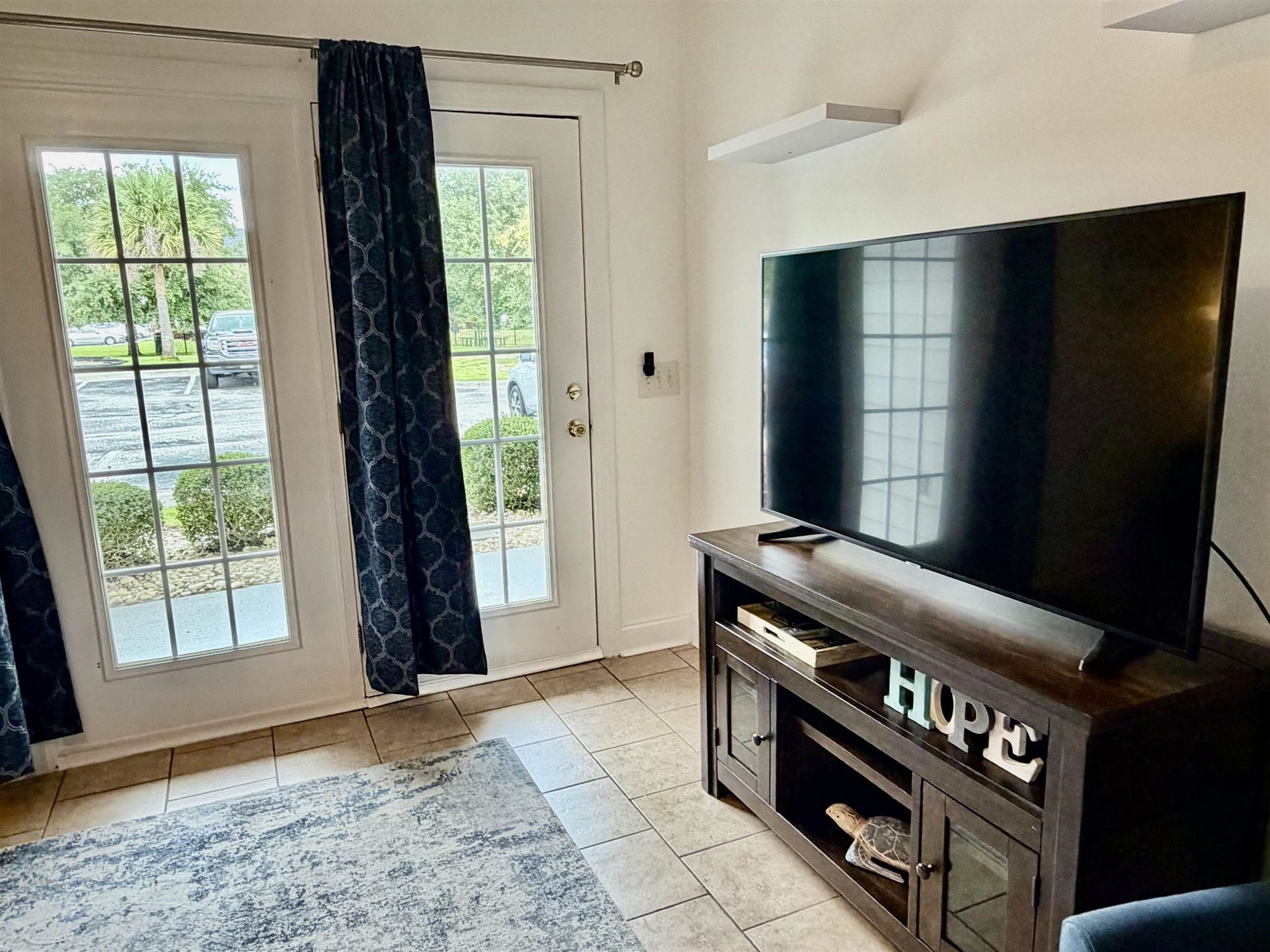 2049 Silver Crest Dr. Photo 13