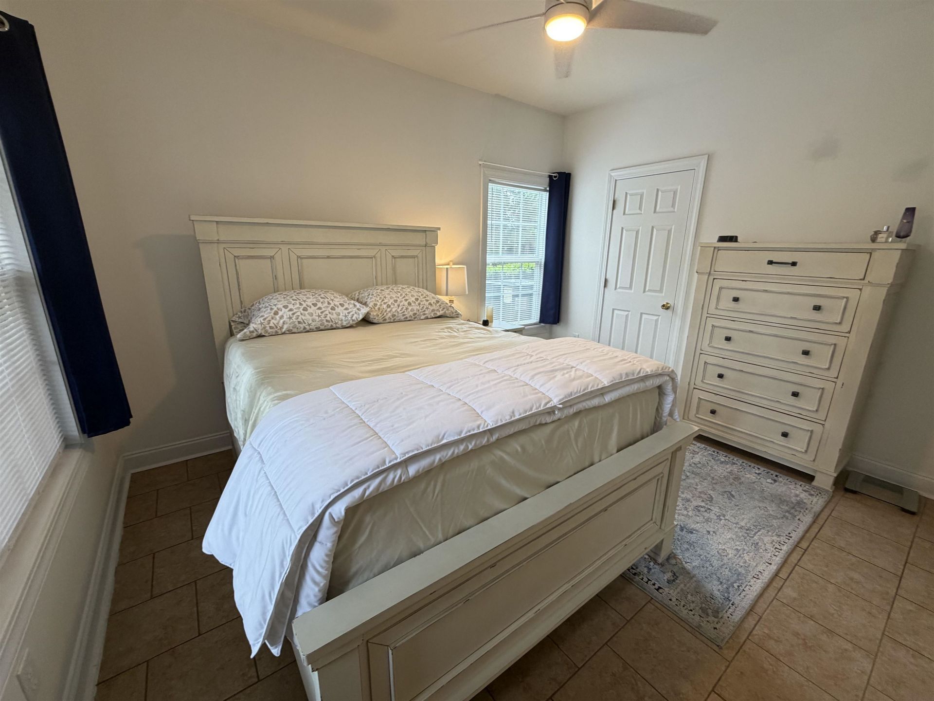 2049 Silver Crest Dr. Photo 17