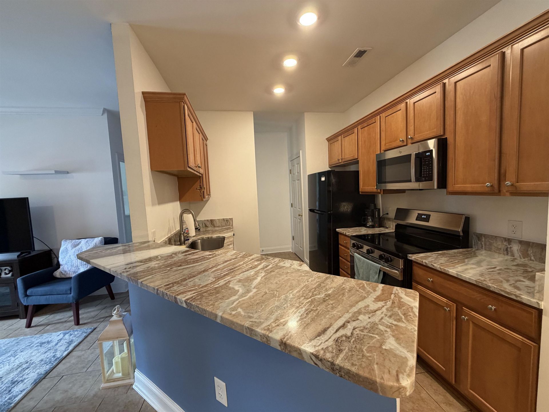 2049 Silver Crest Dr. Photo 4