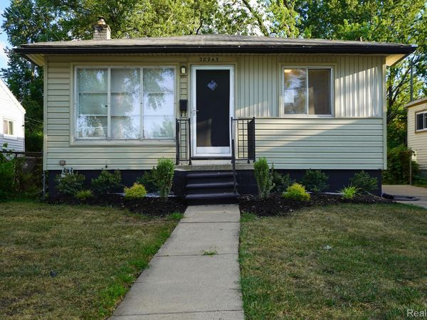 28945 Oakwood Street, Inkster, Mi 48141