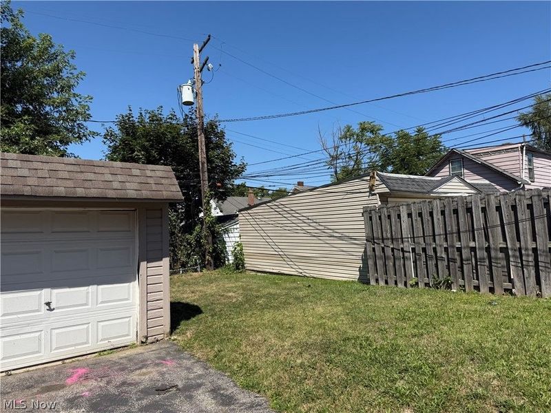 4752 E 88th, Garfield Heights, OH 44125 Photo 4