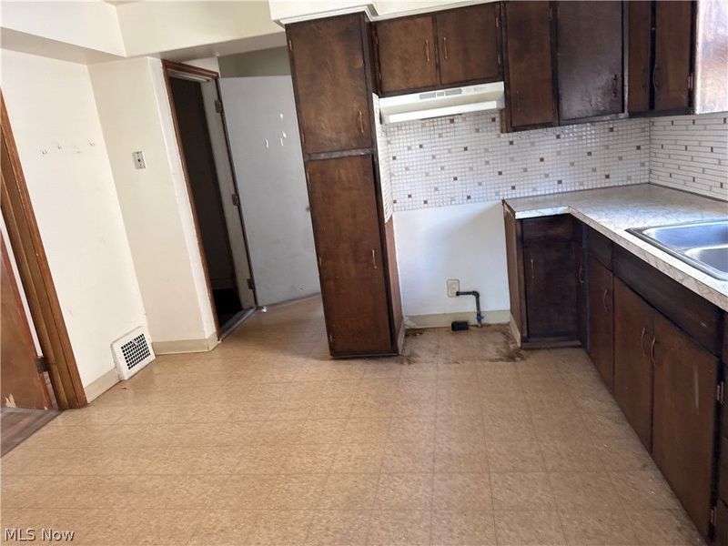 4752 E 88th, Garfield Heights, OH 44125 Photo 8