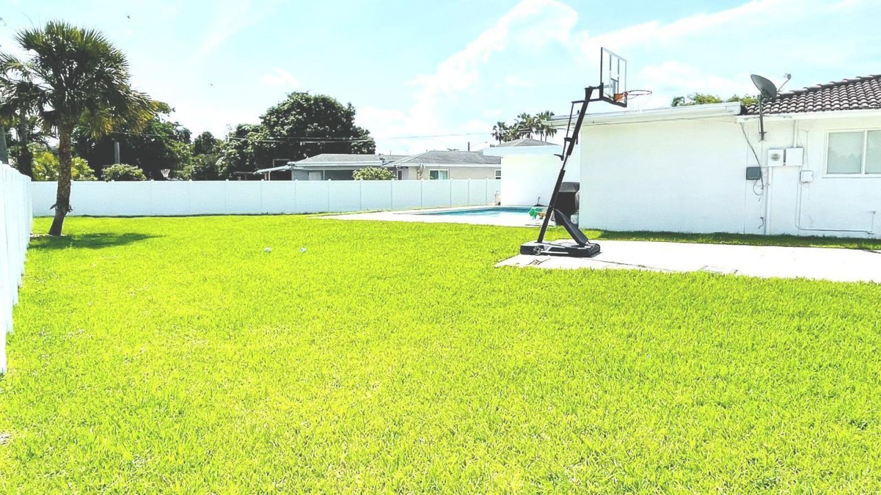 4000 NW 3rd Avenue, Boca Raton, FL 33431 Photo