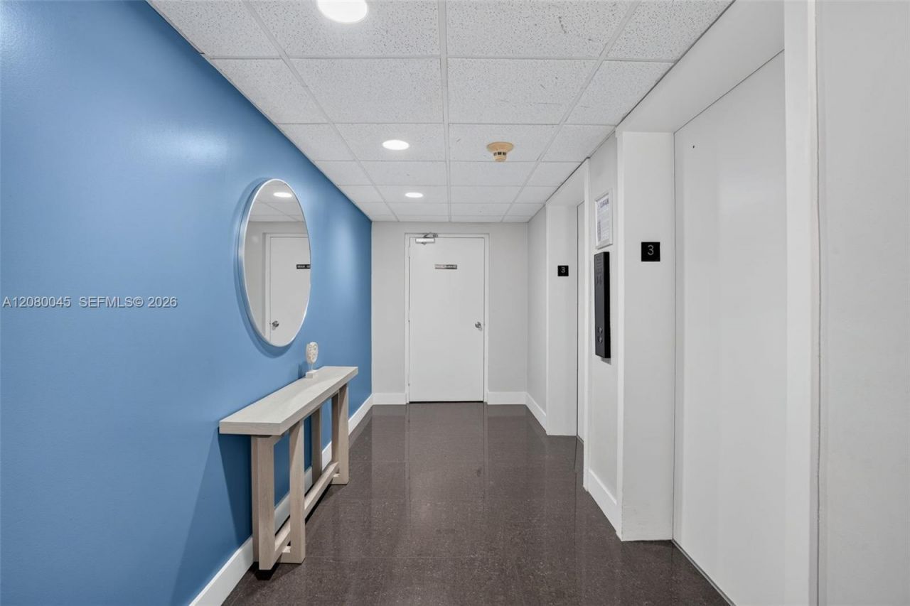 2500 NE 135th St, Unit C311, North Miami, FL 33181 Photo