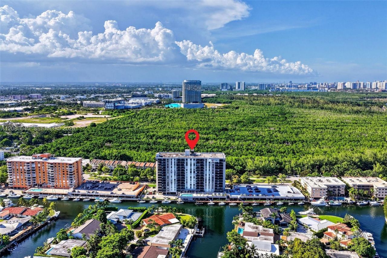 2500 NE 135th St, Unit C311, North Miami, FL 33181 Photo