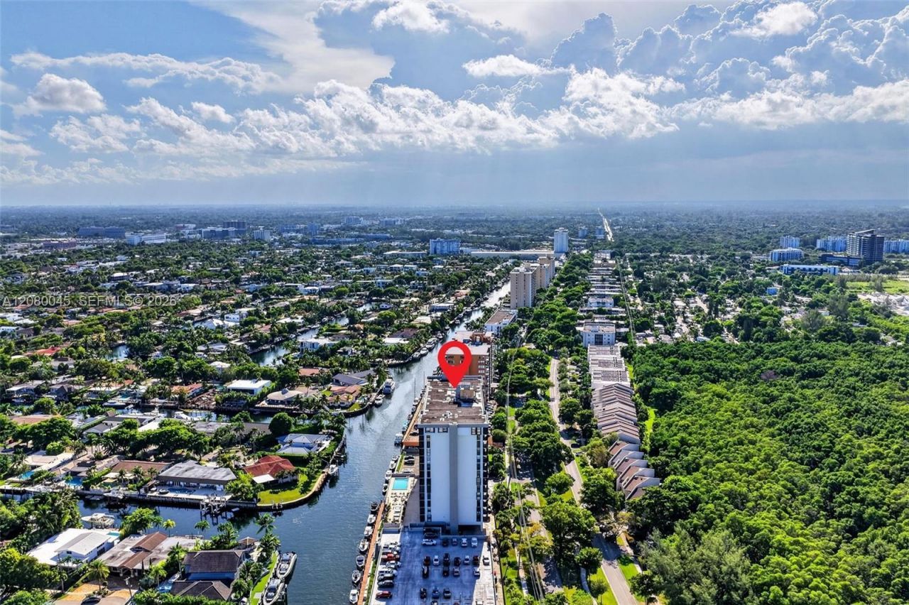 2500 NE 135th St, Unit C311, North Miami, FL 33181 Photo