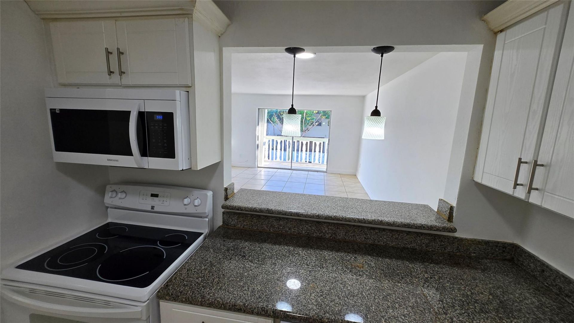 15205 NE 6th Avenue, Unit D206, Miami, FL 33162 Photo