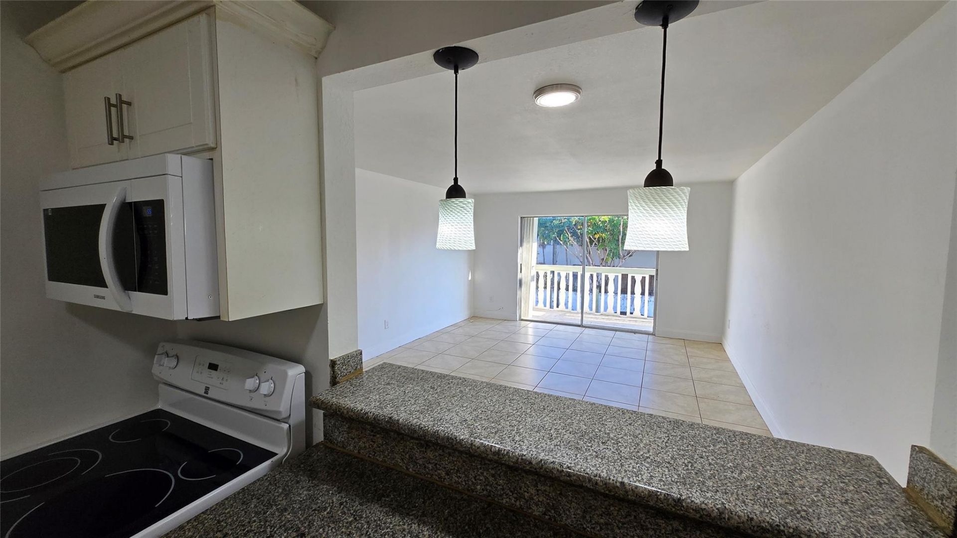 15205 NE 6th Avenue, Unit D206, Miami, FL 33162 Photo