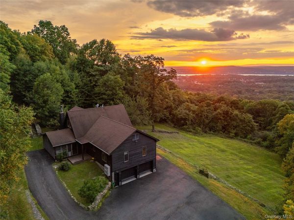36 Blue Grass Lane, Beacon, NY 12508