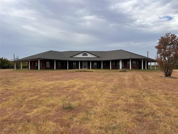 383 Lcr 476 , Mexia, TX 76667
