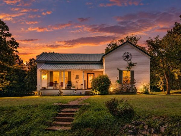 2540 Spring St, Pleasant View, TN 37146