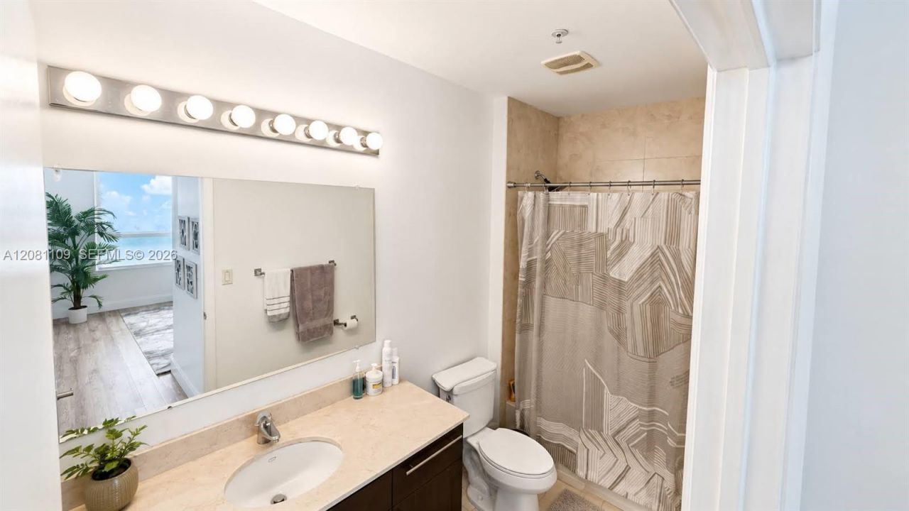1900 N Bayshore Dr, Unit 504, Miami, FL 33132 Photo