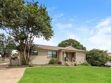 9946 Bowman Boulevard, Dallas, TX 75220