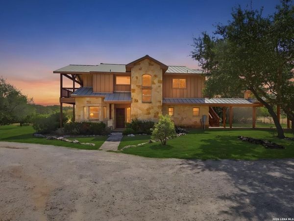 114 Cave Cir, Boerne, TX 78006