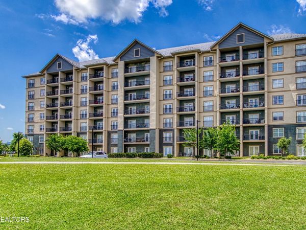 124 Plaza Drive, Pigeon Forge, TN 37863