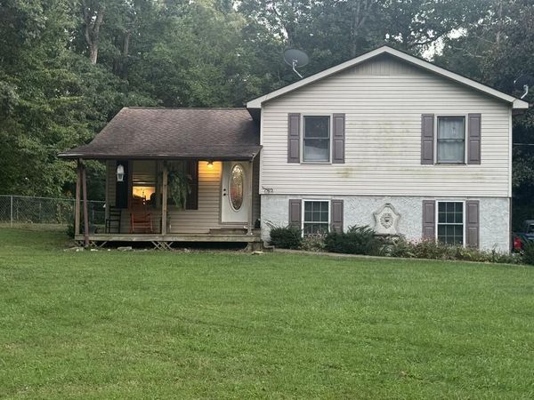 132 Petalbrook Lane, Livingston, TN 38570