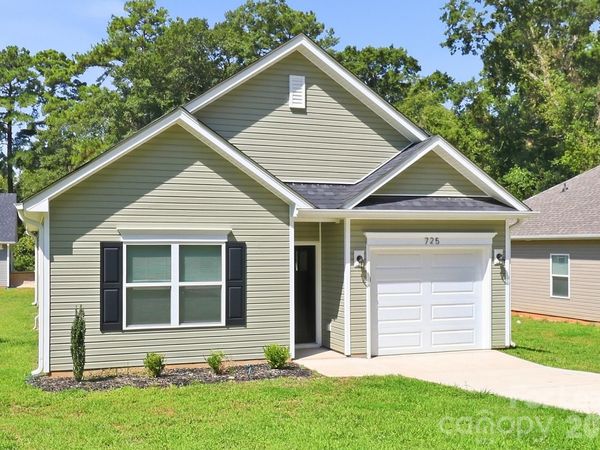 725 N Mcfarland Street, Gastonia, NC 28054